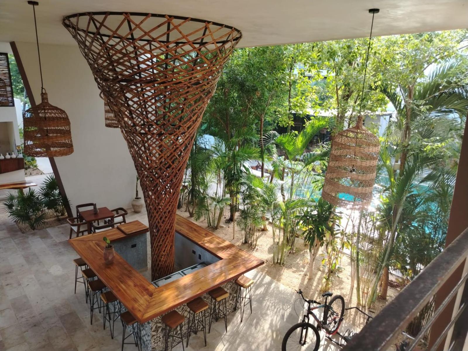 Enmedio De La Zona Hotelera Y El Centro Apartment *