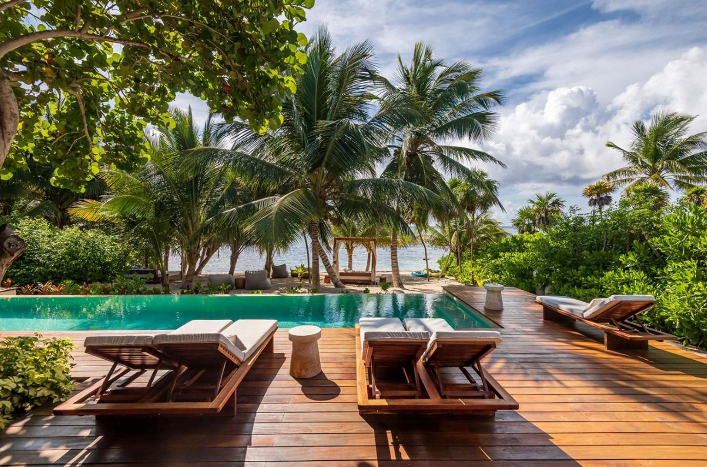 Villa Beachfront Tankah 3 For 18 Guests! Tulum