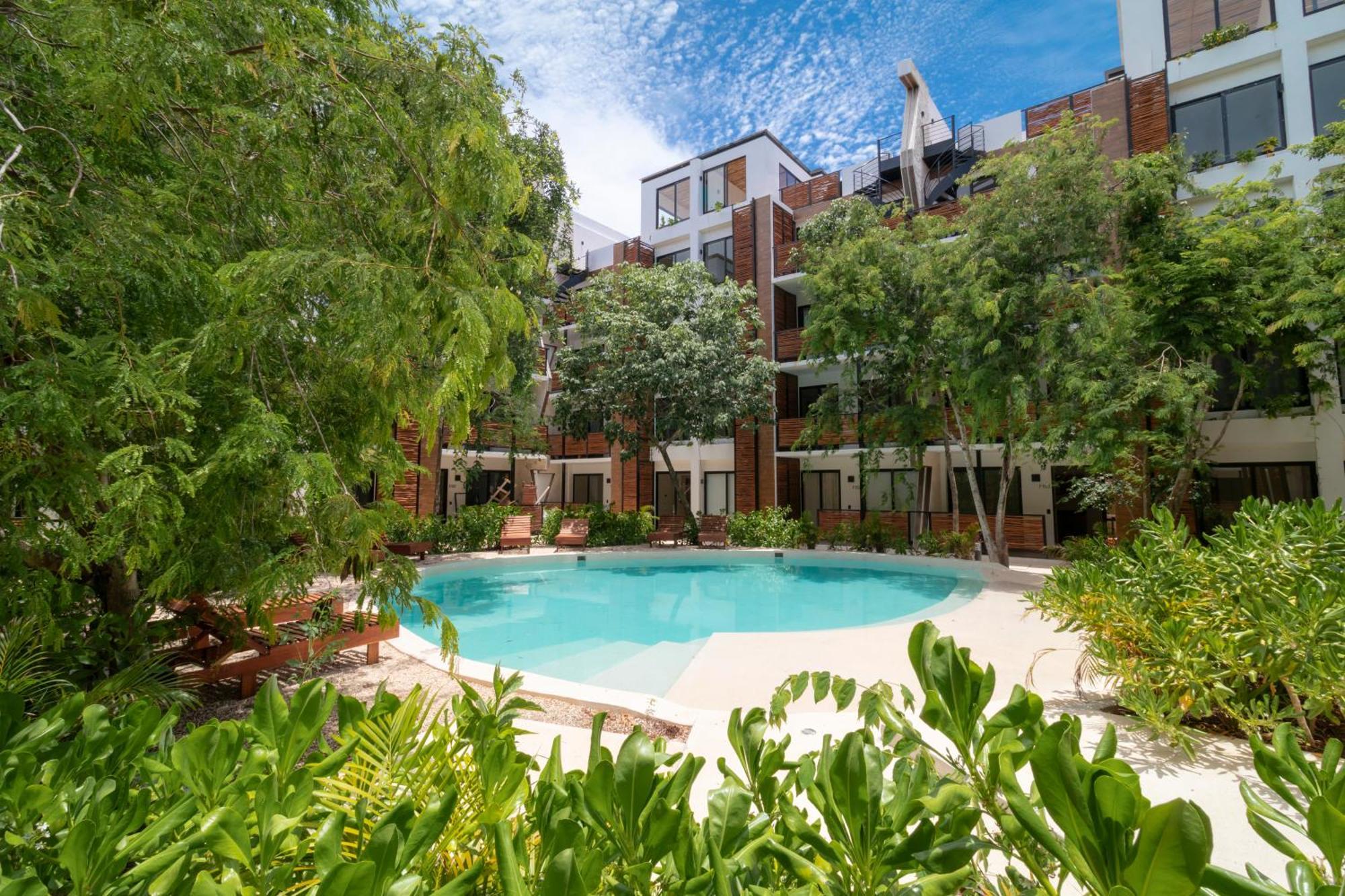 With Private Rooftop In Tulum, 2 Br Apartment