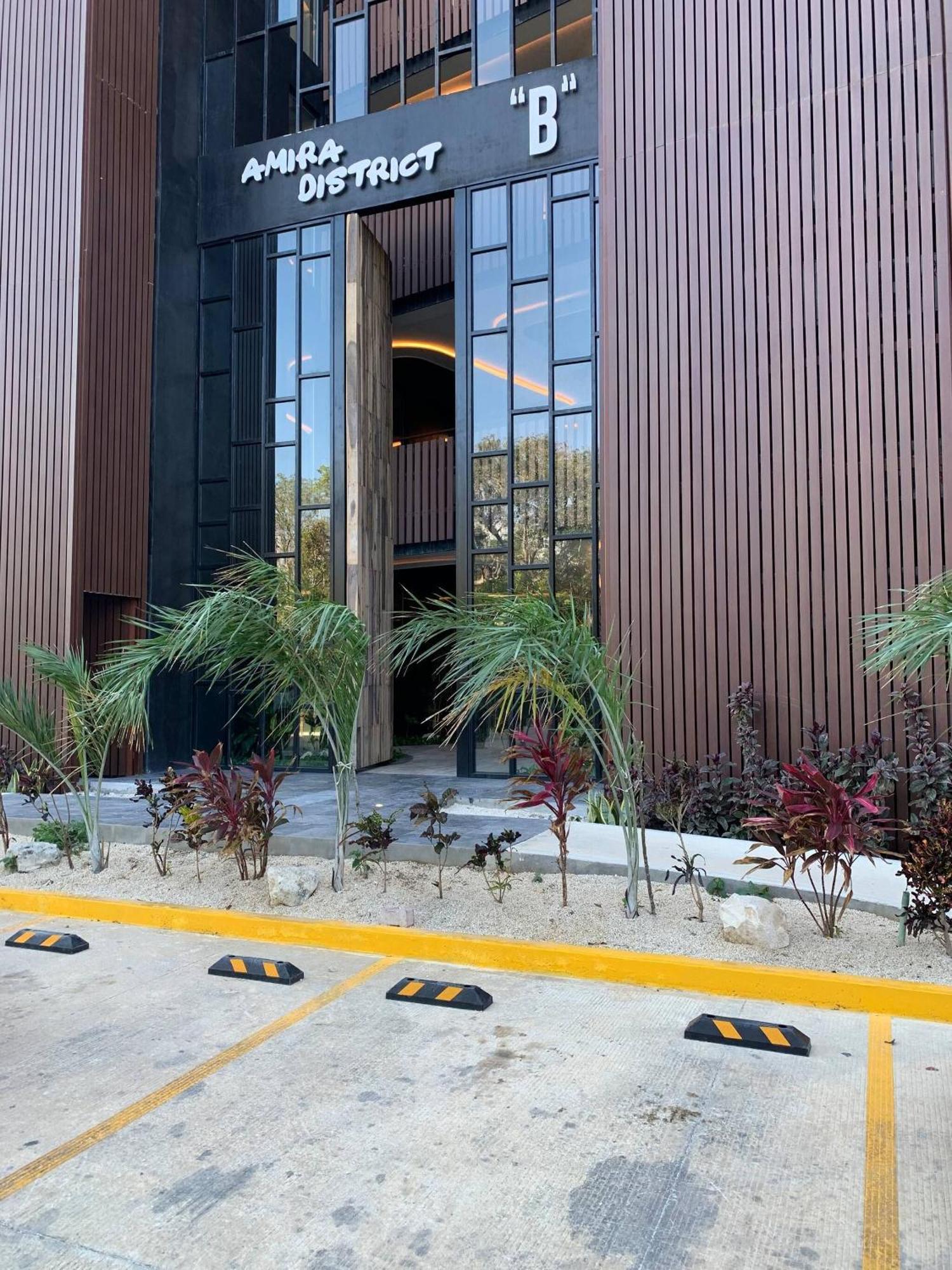 Unique Rooftop Sea View Walking To The