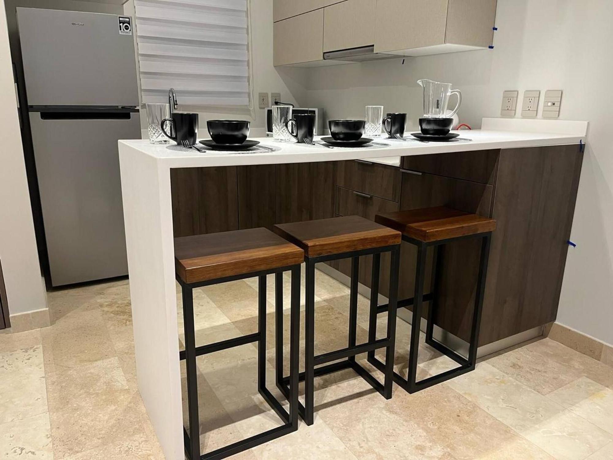 Unique Rooftop Sea View Walking To The