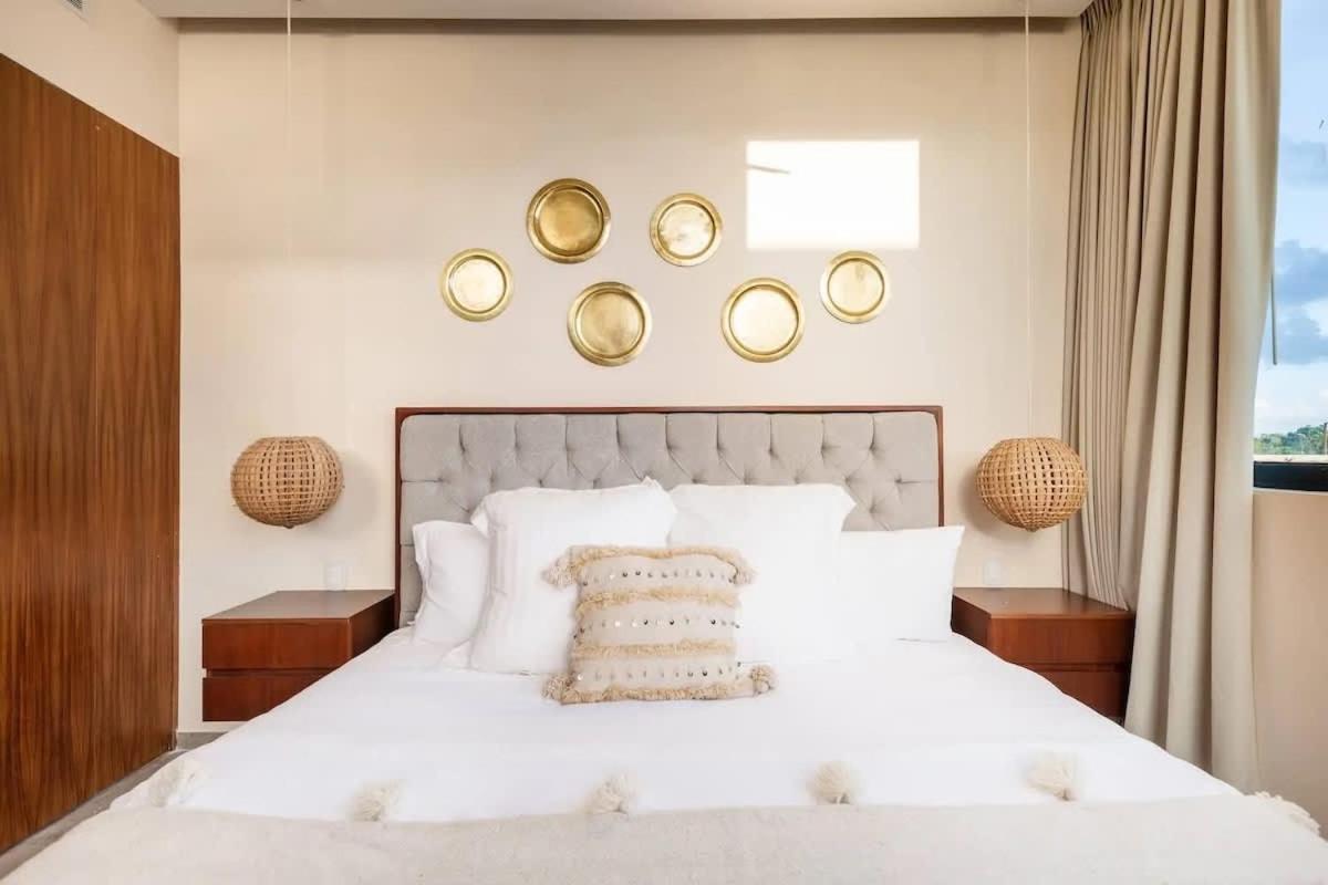 Luxury Penthouse With Private Rooftop Pool Apartment