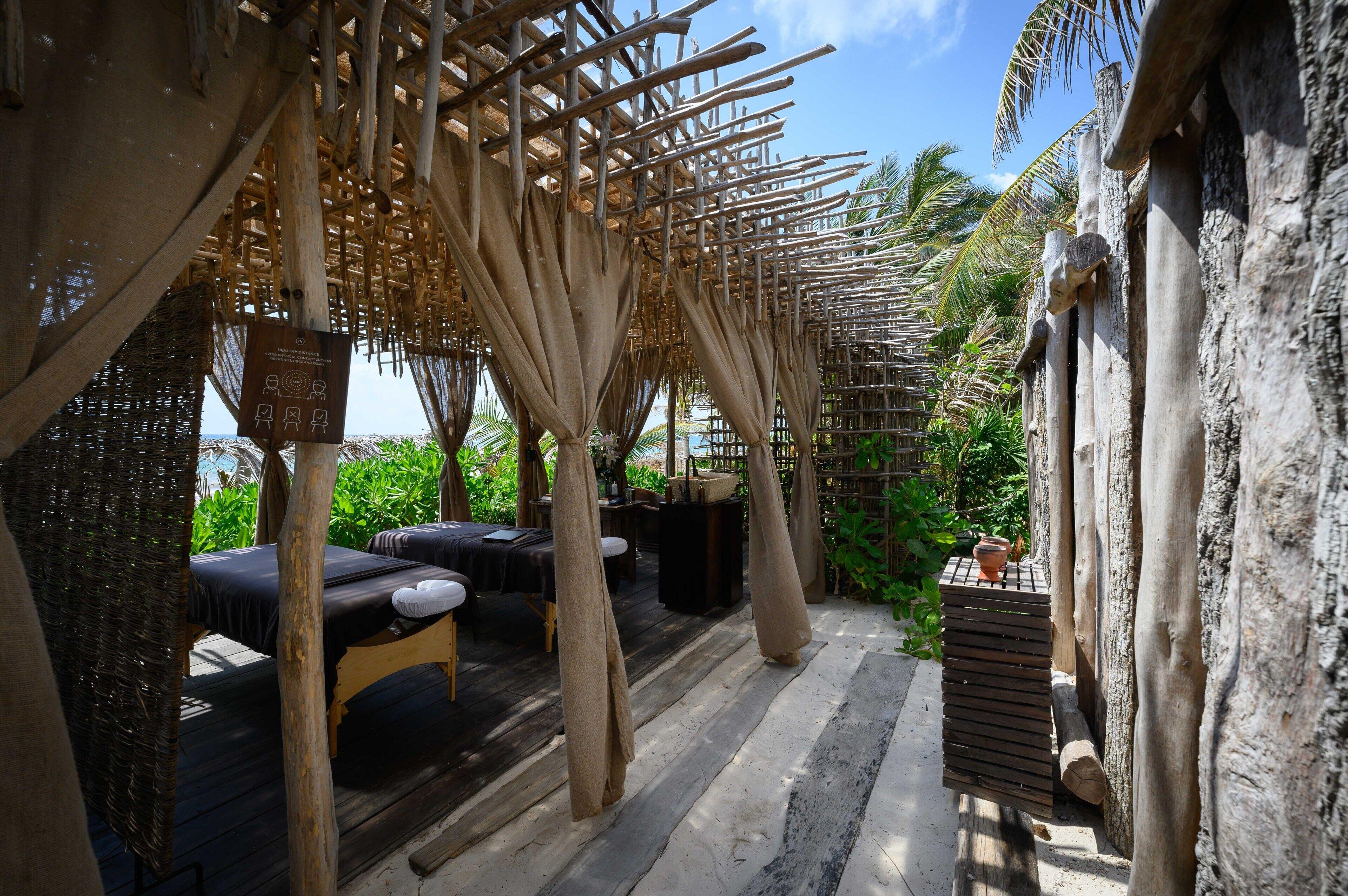 Nomade Temple Hotel 4*