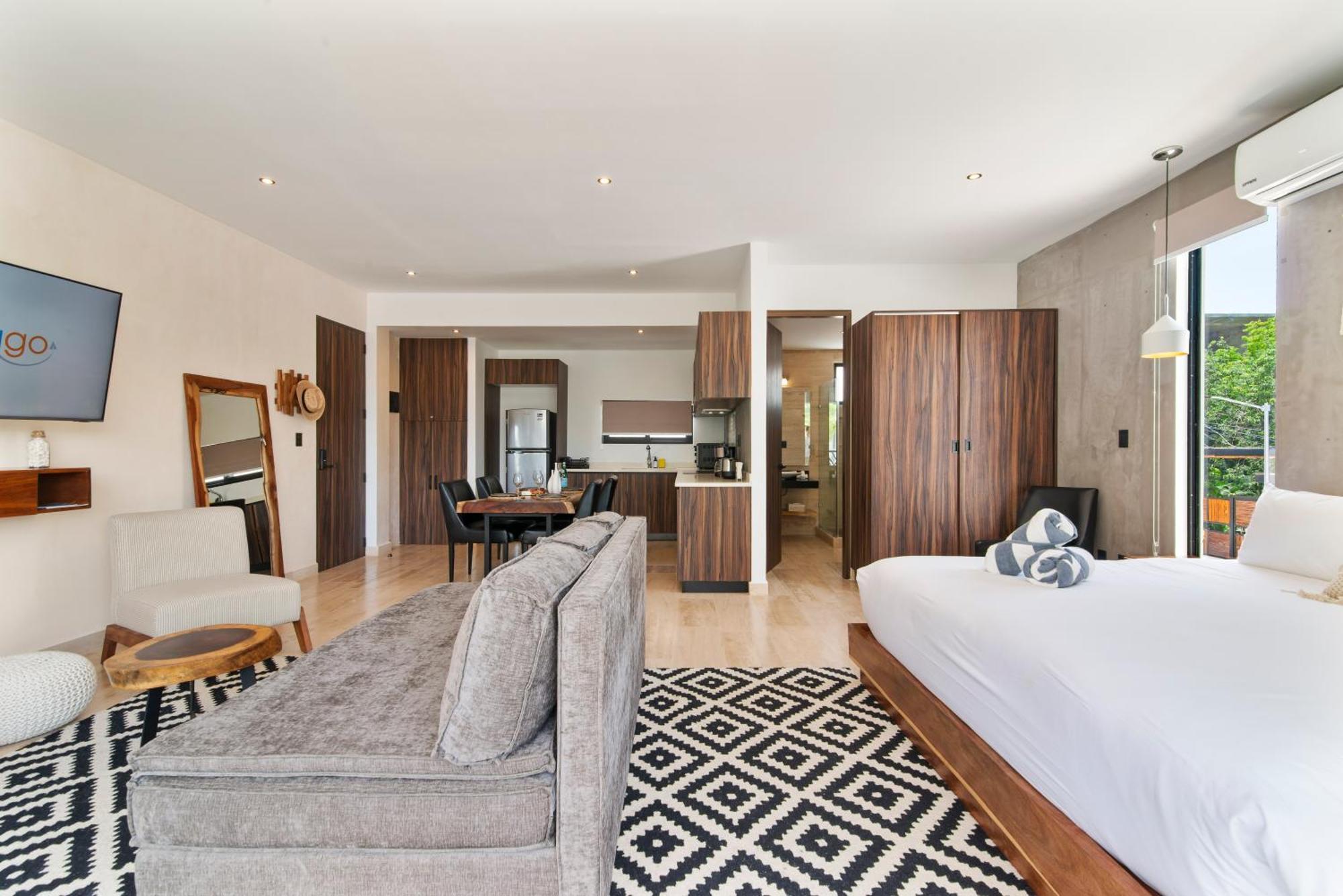 Unwind | Private Balcony & Rooftop Pools | Casago Сasa de vacaciones Tulum