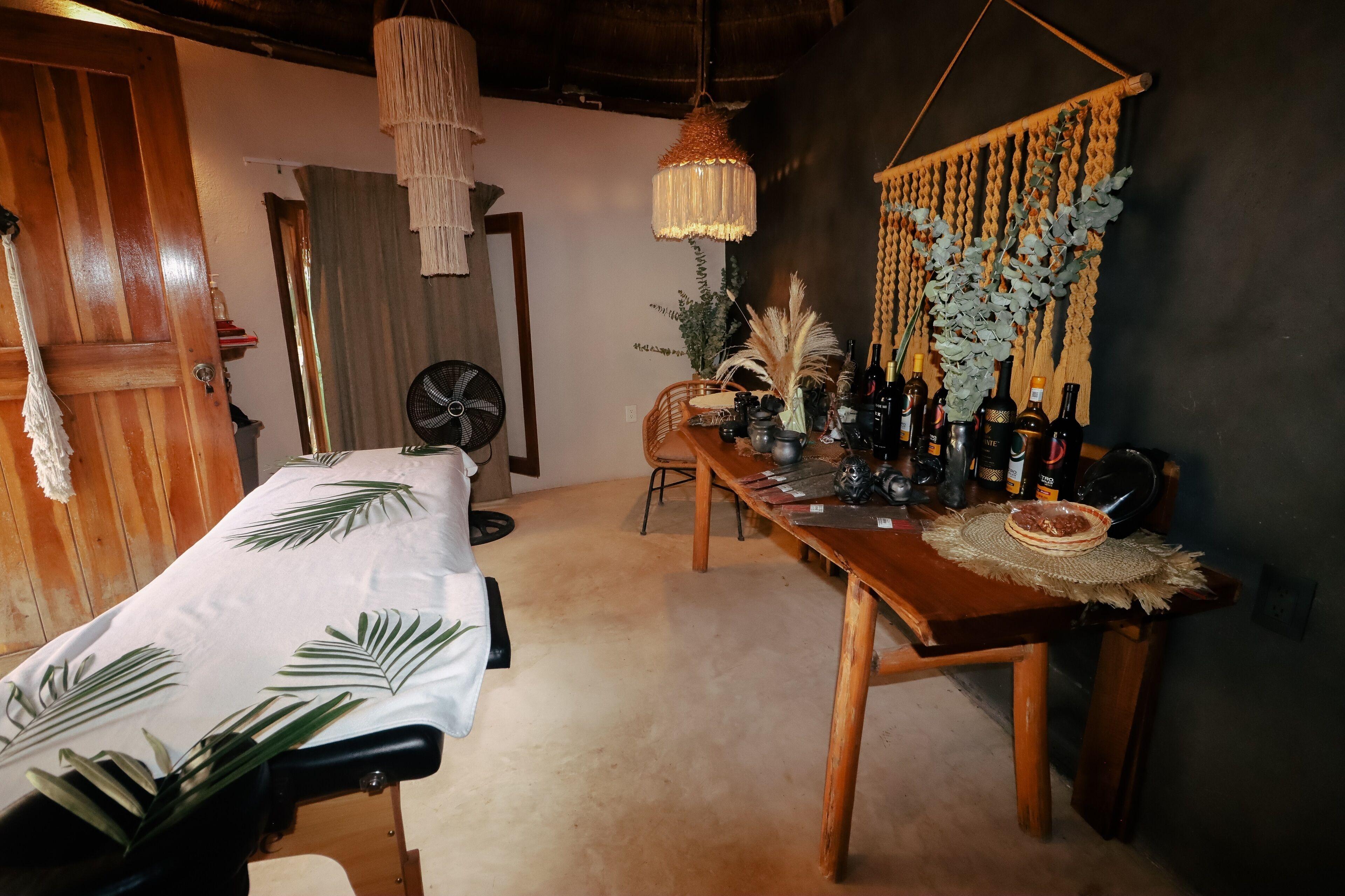 Hotel The Yellow Nest