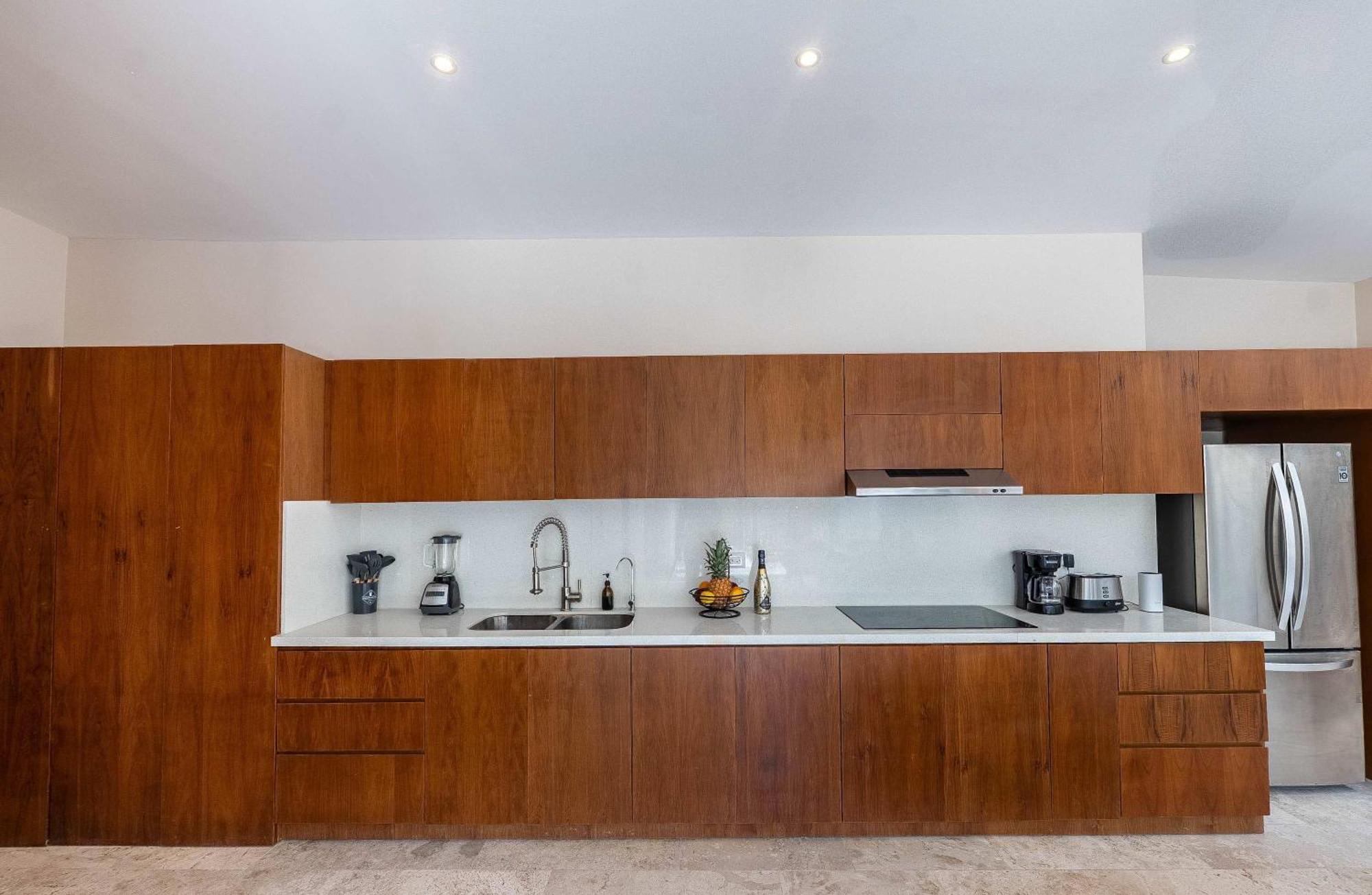 Chic 6br Dual With 4 Private Pools & Concierge Villa