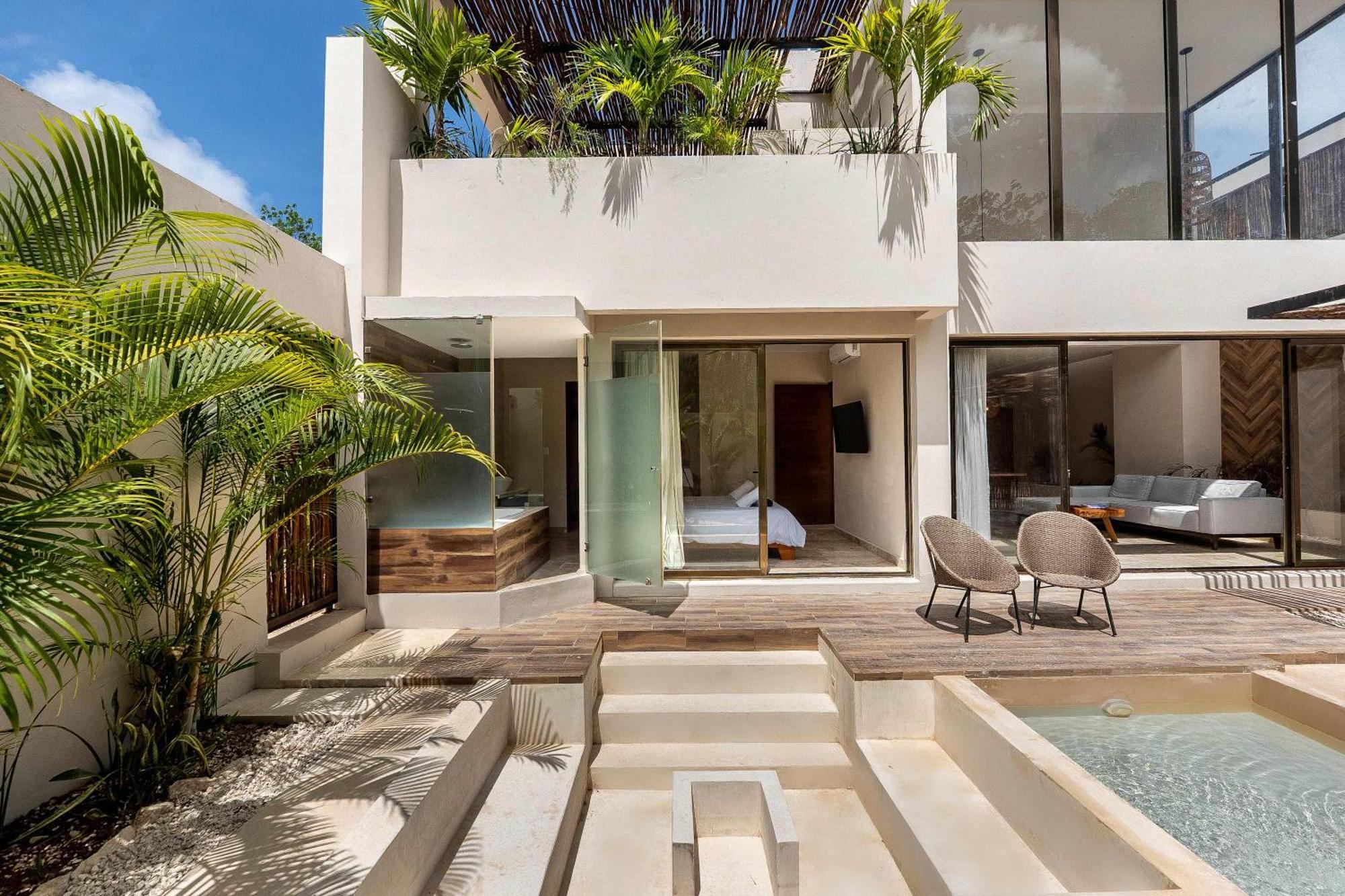 Villa Chic 6br Dual With 4 Private Pools & Concierge *