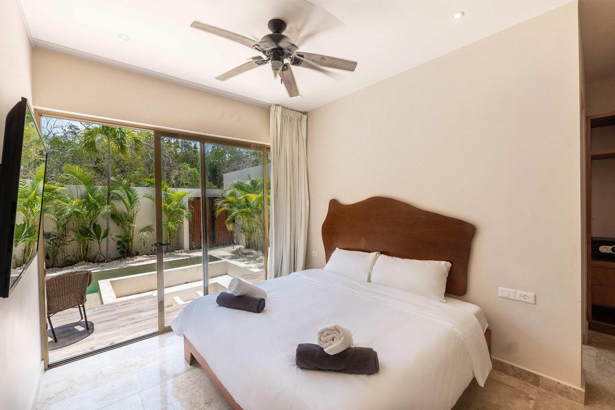 Villa Chic 6br Dual With 4 Private Pools & Concierge