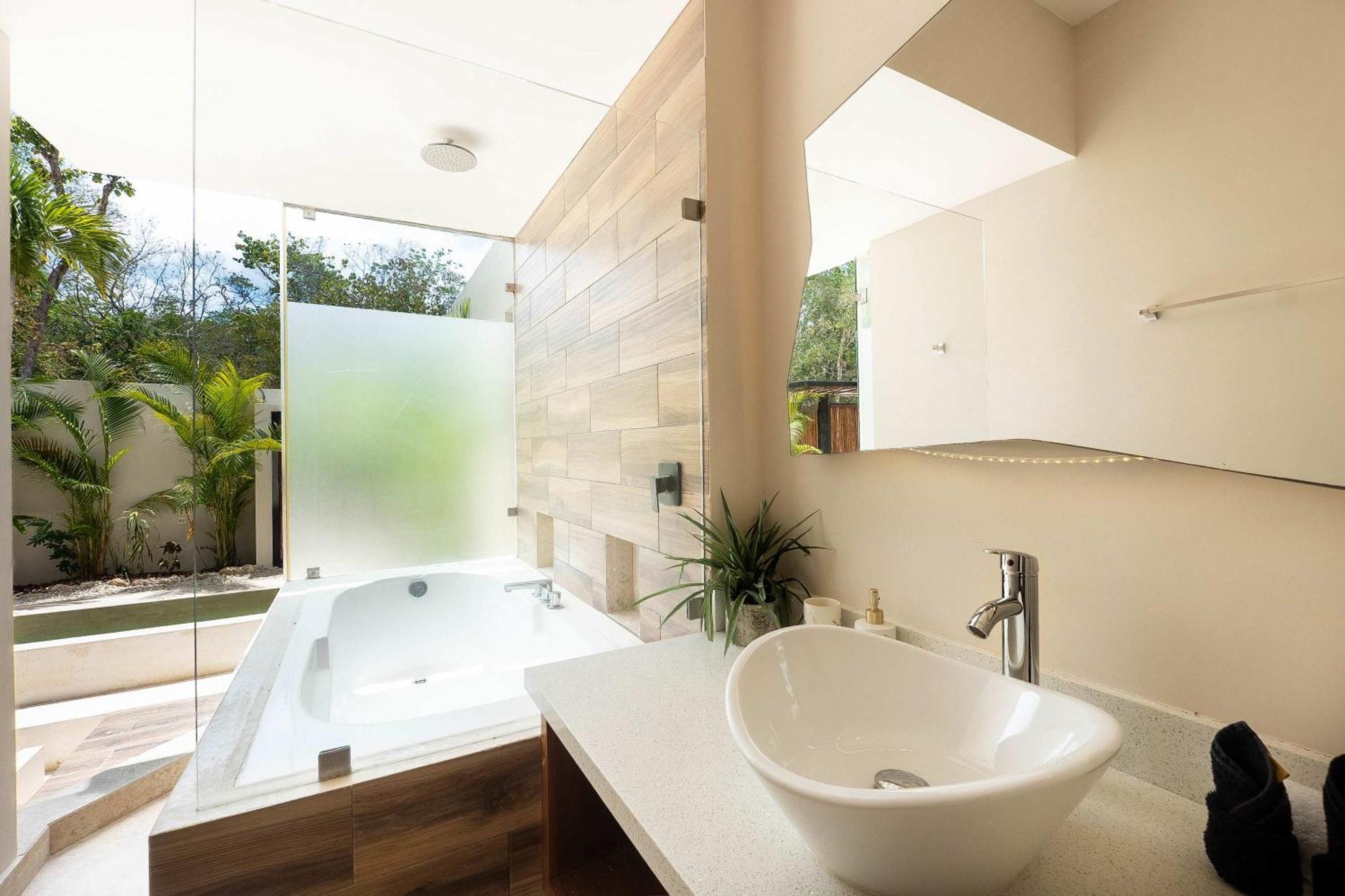 Villa Chic 6br Dual With 4 Private Pools & Concierge Tulum