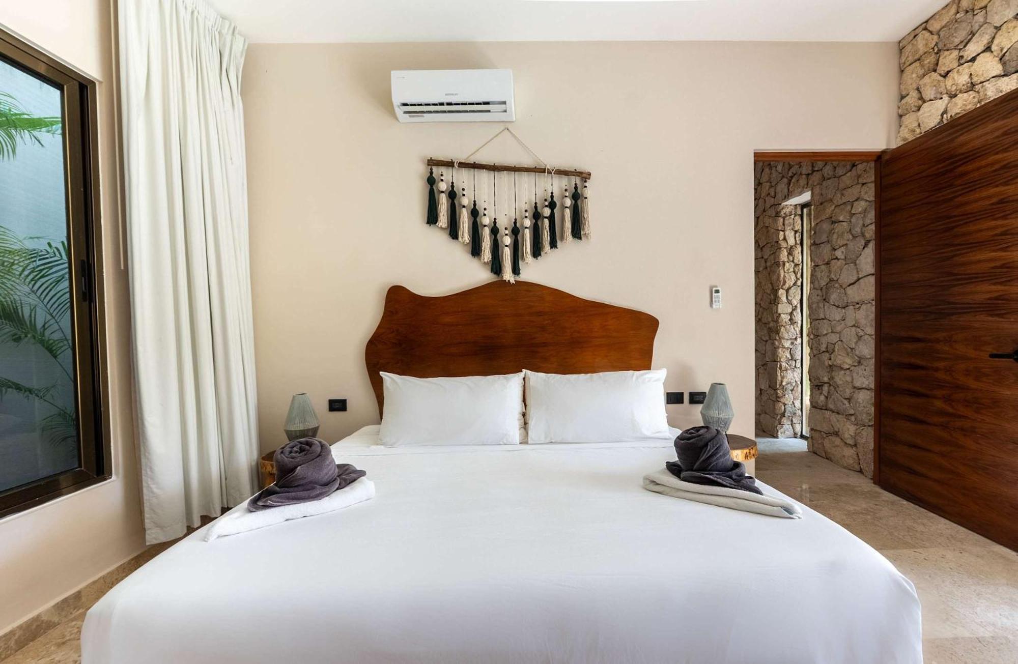 Villa Chic 6br Dual With 4 Private Pools & Concierge *