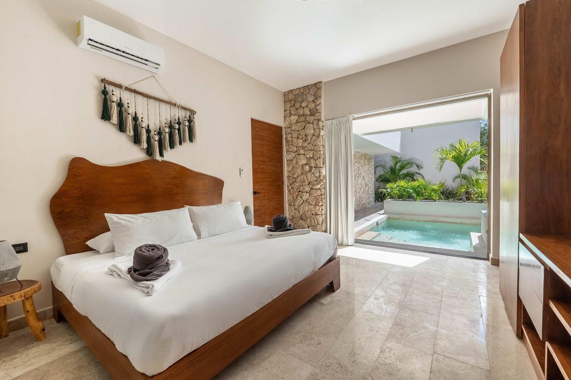 Villa Chic 6br Dual With 4 Private Pools & Concierge *