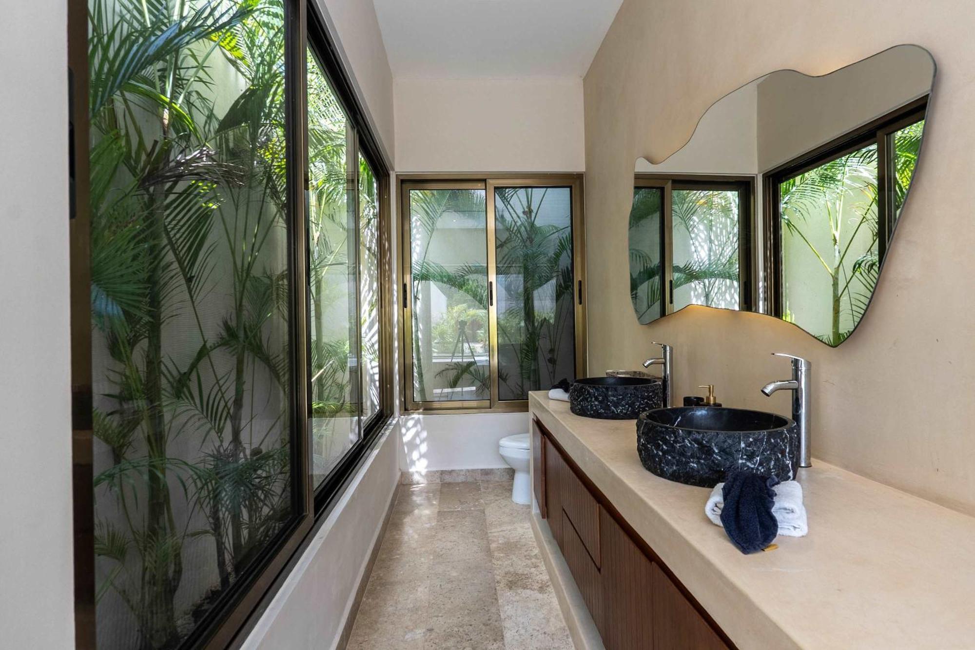 Chic 6br Dual With 4 Private Pools & Concierge Tulum