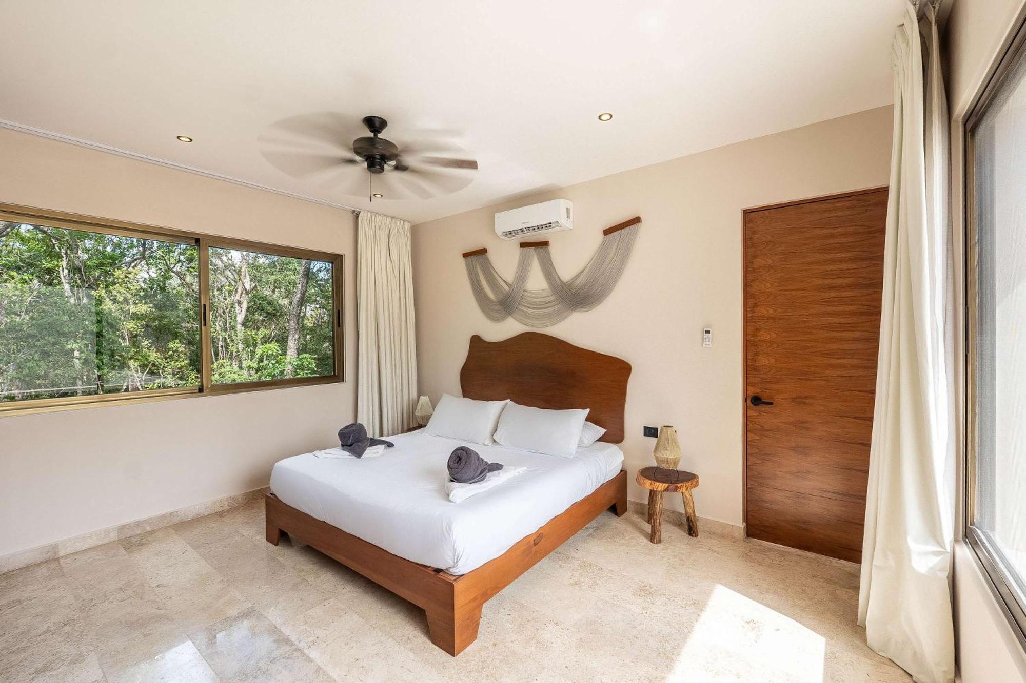 Villa Chic 6br Dual With 4 Private Pools & Concierge