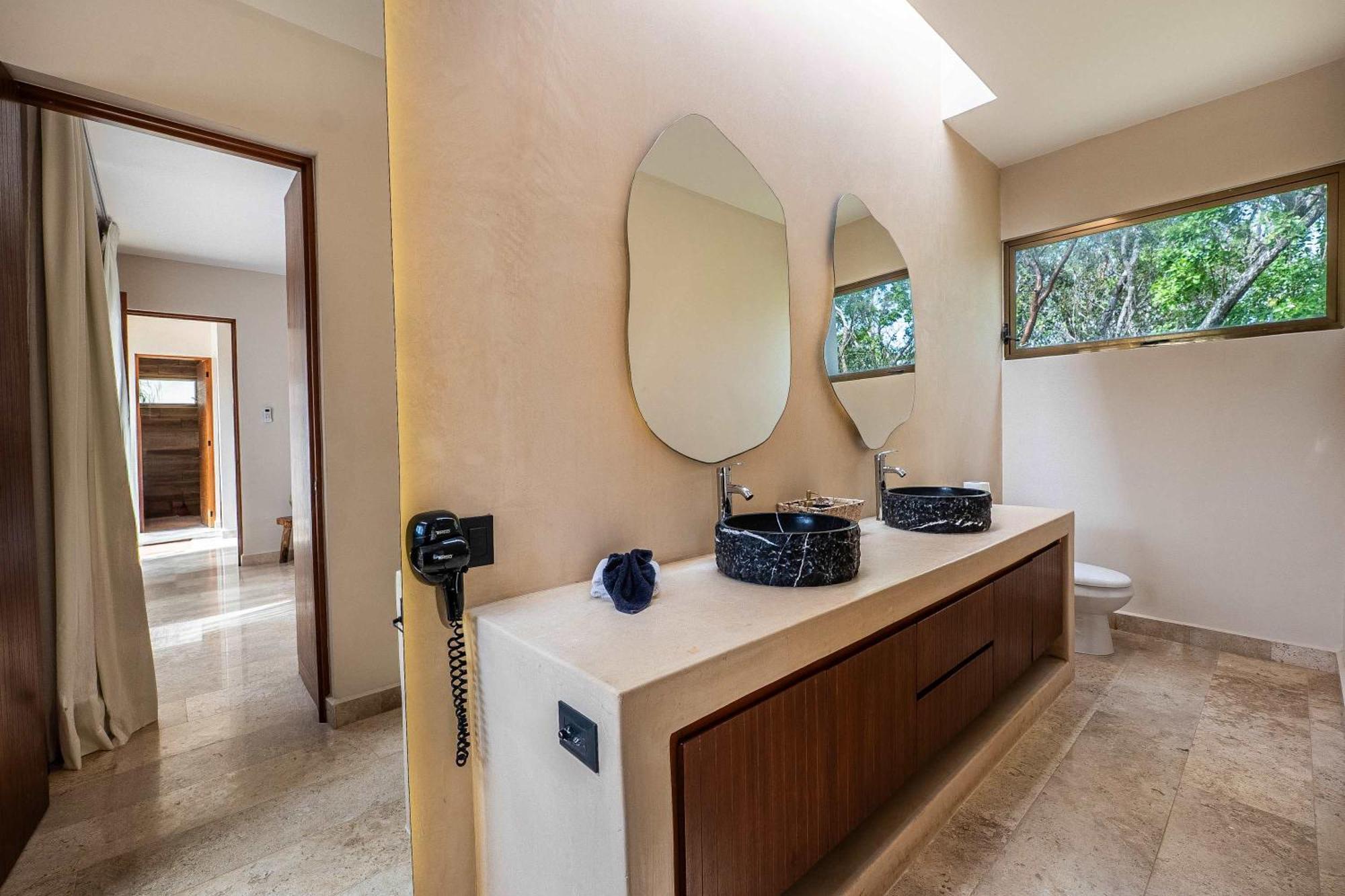 Chic 6br Dual With 4 Private Pools & Concierge Tulum