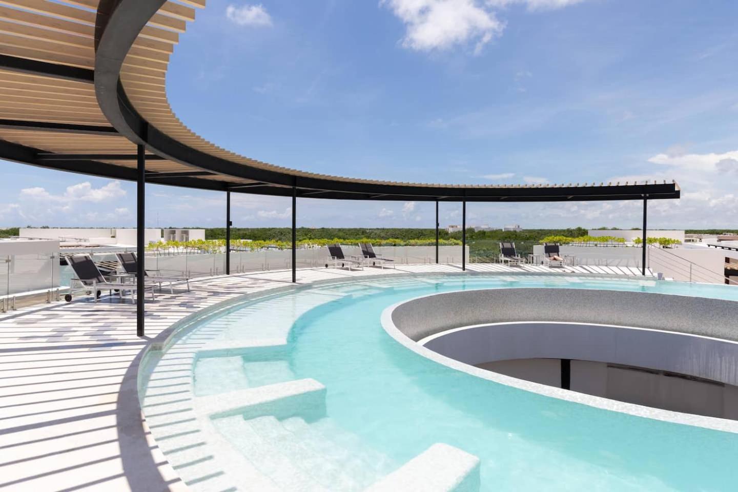 Ixchel Luxury Ph Priv Rooftop Pool 150 Wifi