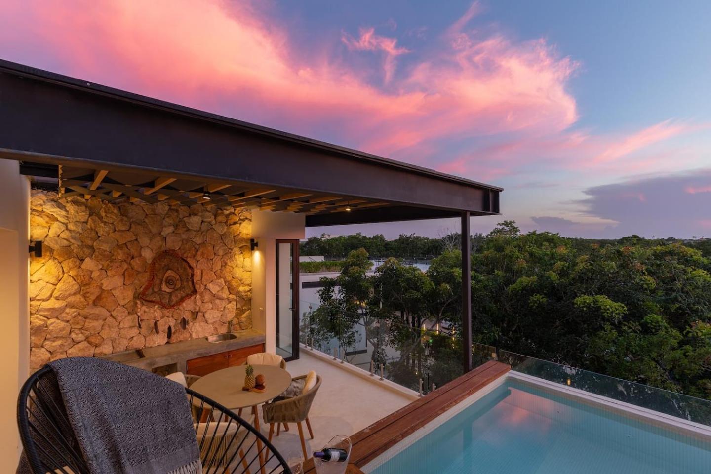 Ixchel Luxury Ph Priv Rooftop Pool 150 Wifi