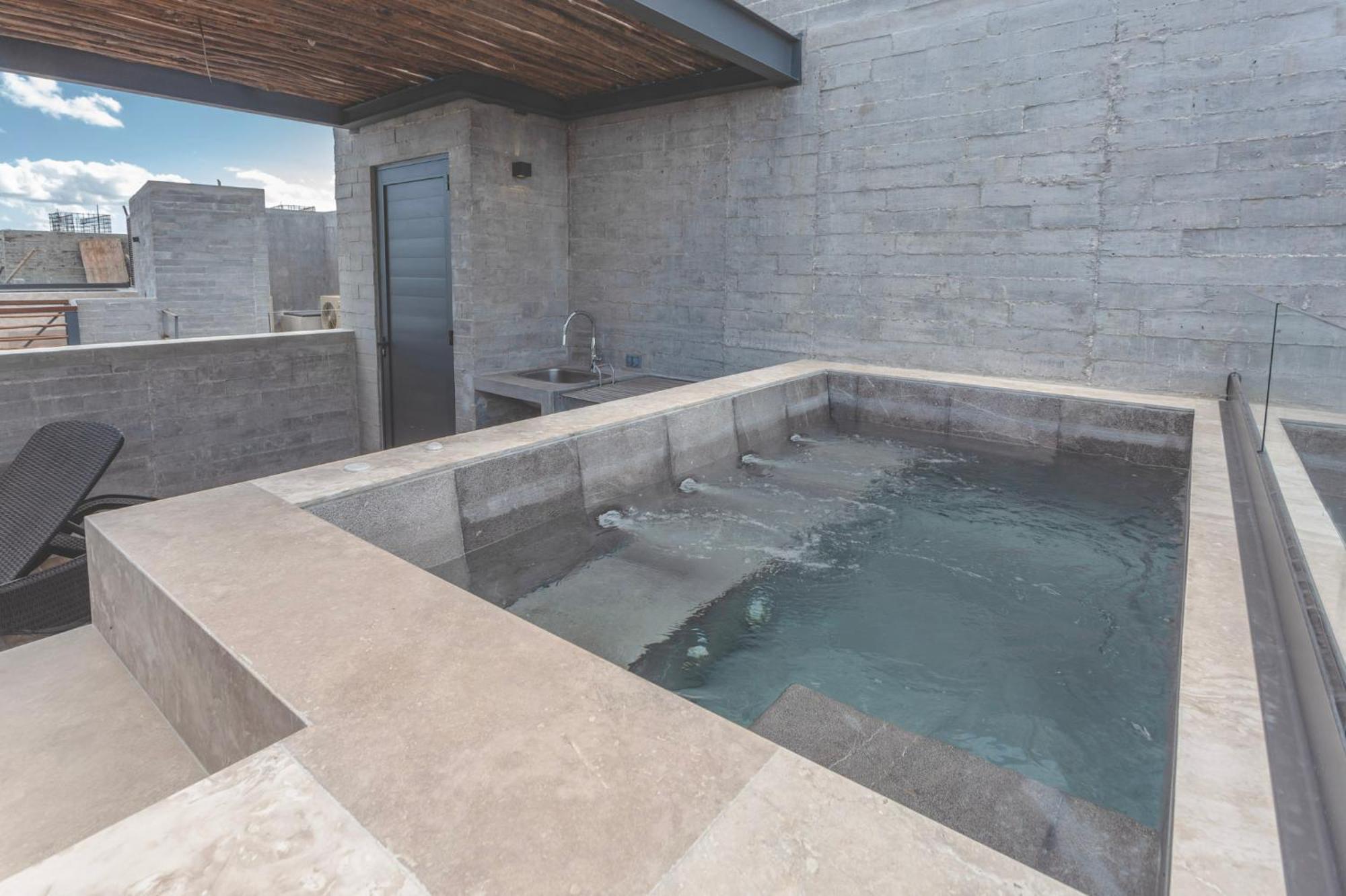 Apartment Luxury Loft - Jacuzzi, Gym, Sauna, Infinity-pool, Jungle View