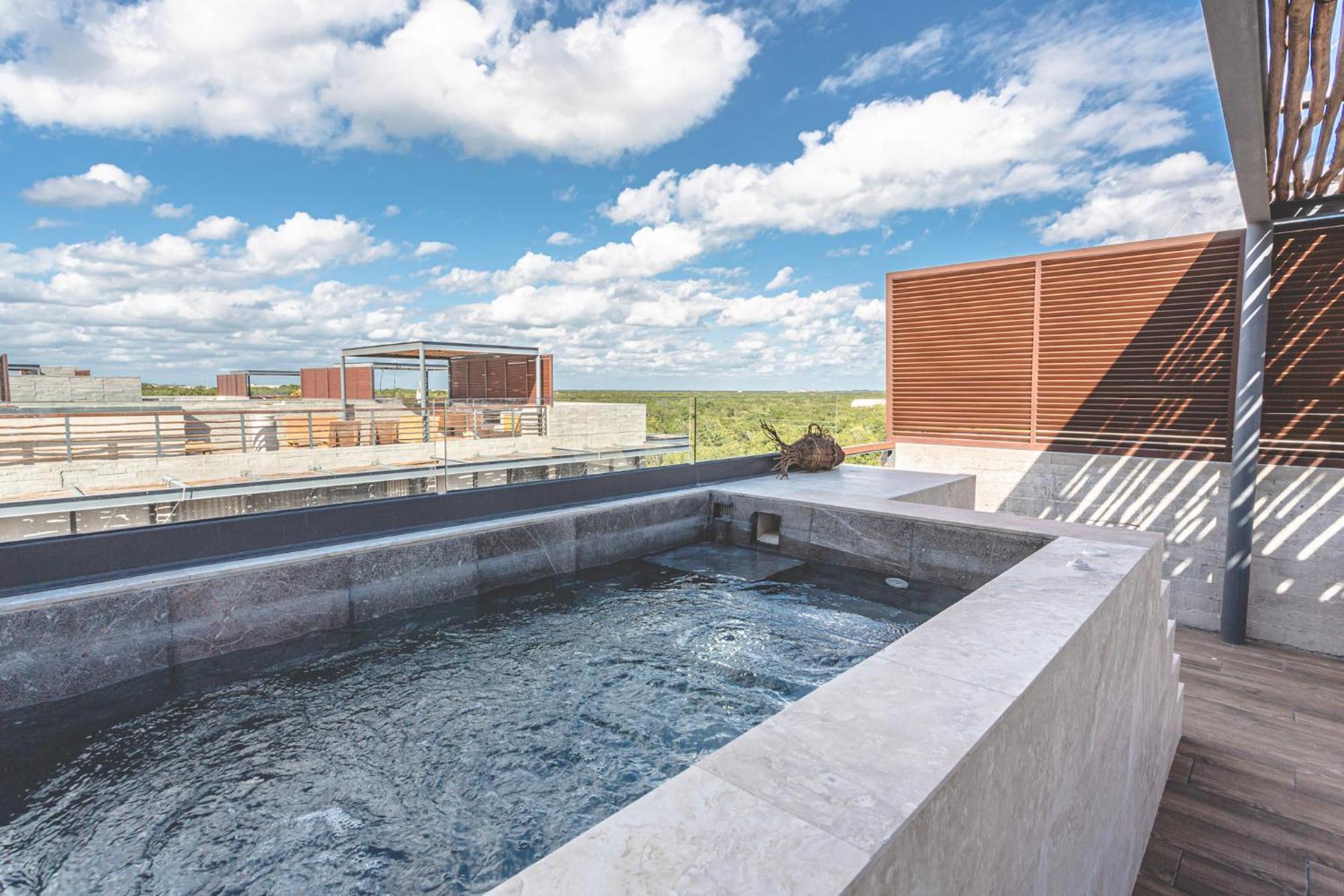 Apartment Luxury Loft - Jacuzzi, Gym, Sauna, Infinity-pool, Jungle View