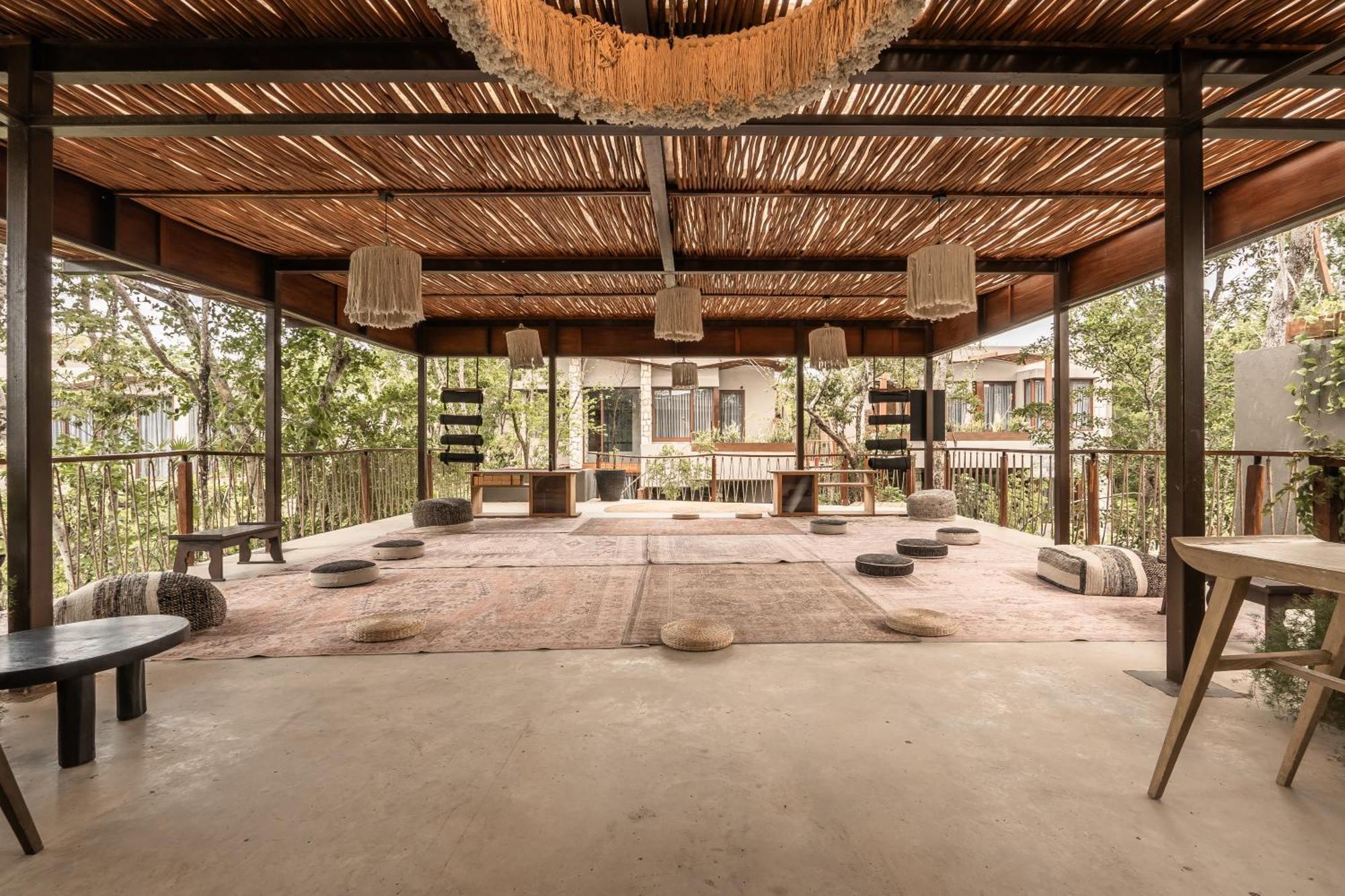 Siwa Jungle-luxury 2br Retreat With Private Roofto Apartment