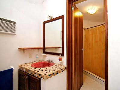 Hotel Uolis Nah 3*
