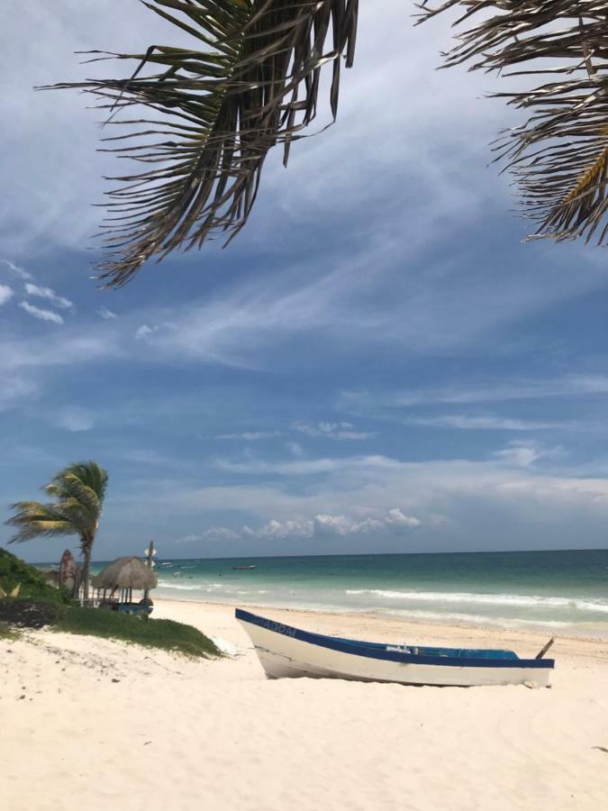 Tua Large Comfortable Pool Parking Space * Tulum