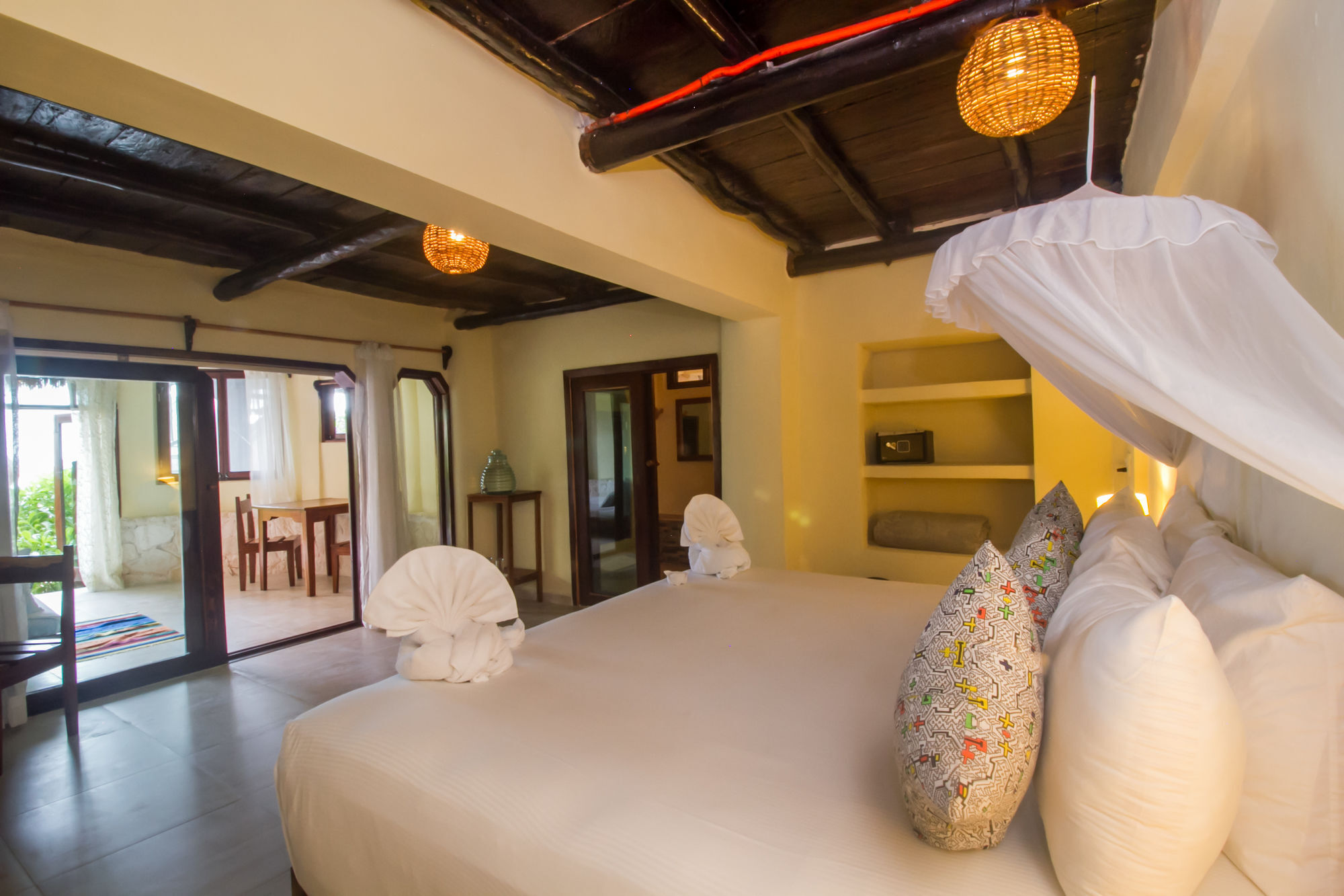 Hotel Playa Canek Beachfront Eco Hotel 4*
