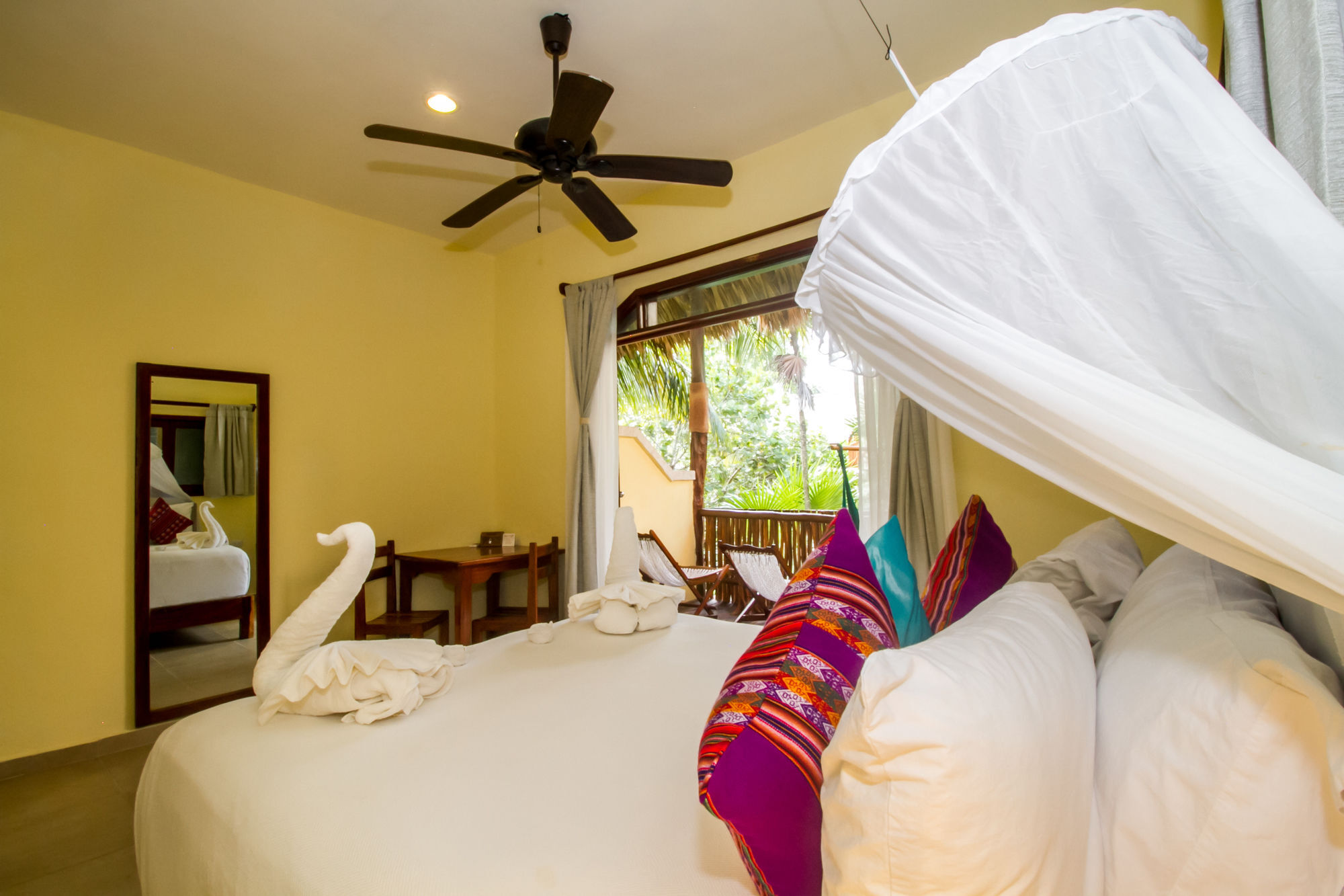 Hotel Playa Canek Beachfront Eco Hotel