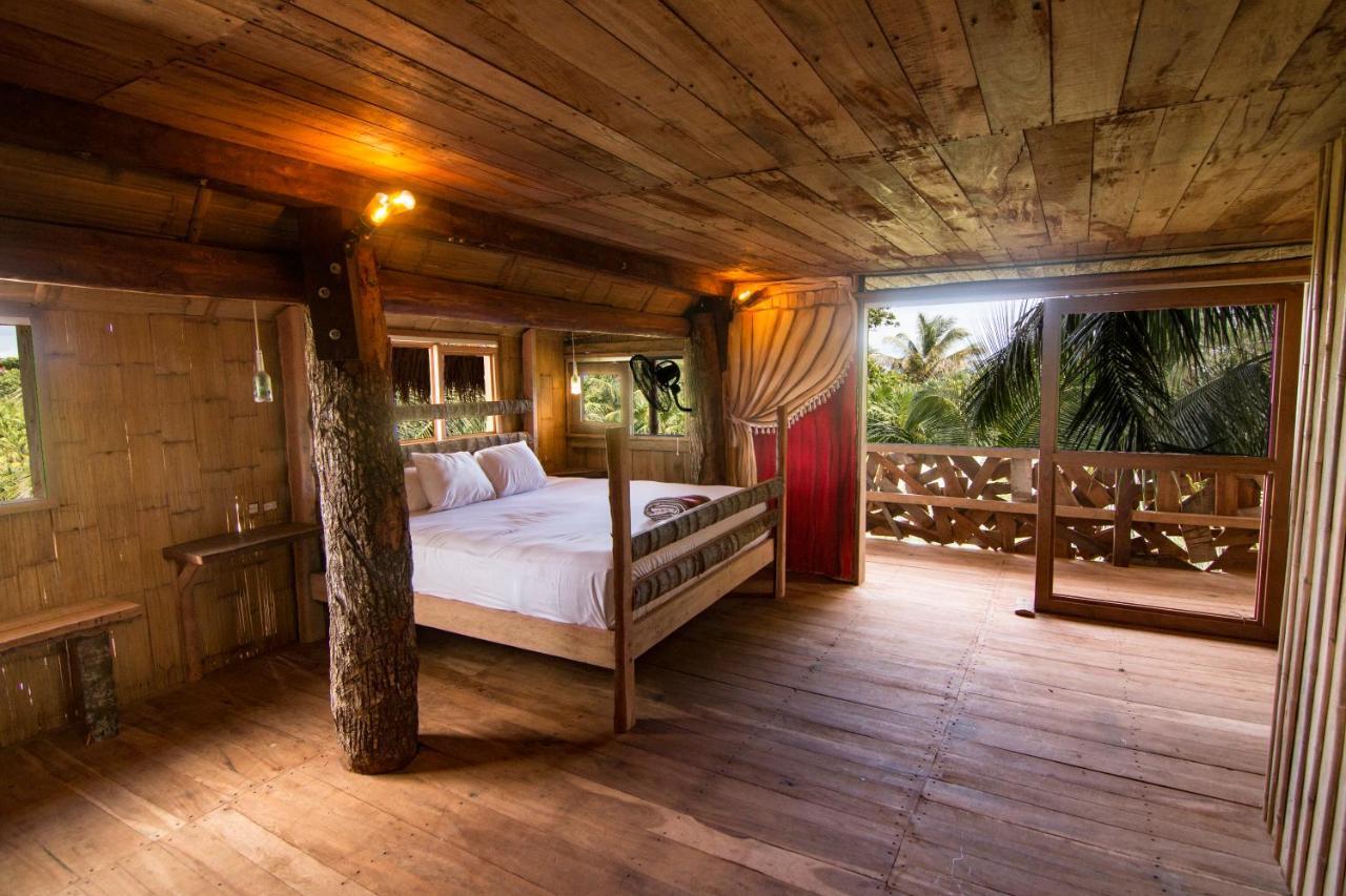 Bambu Gran Palas Hostal Party Tulum