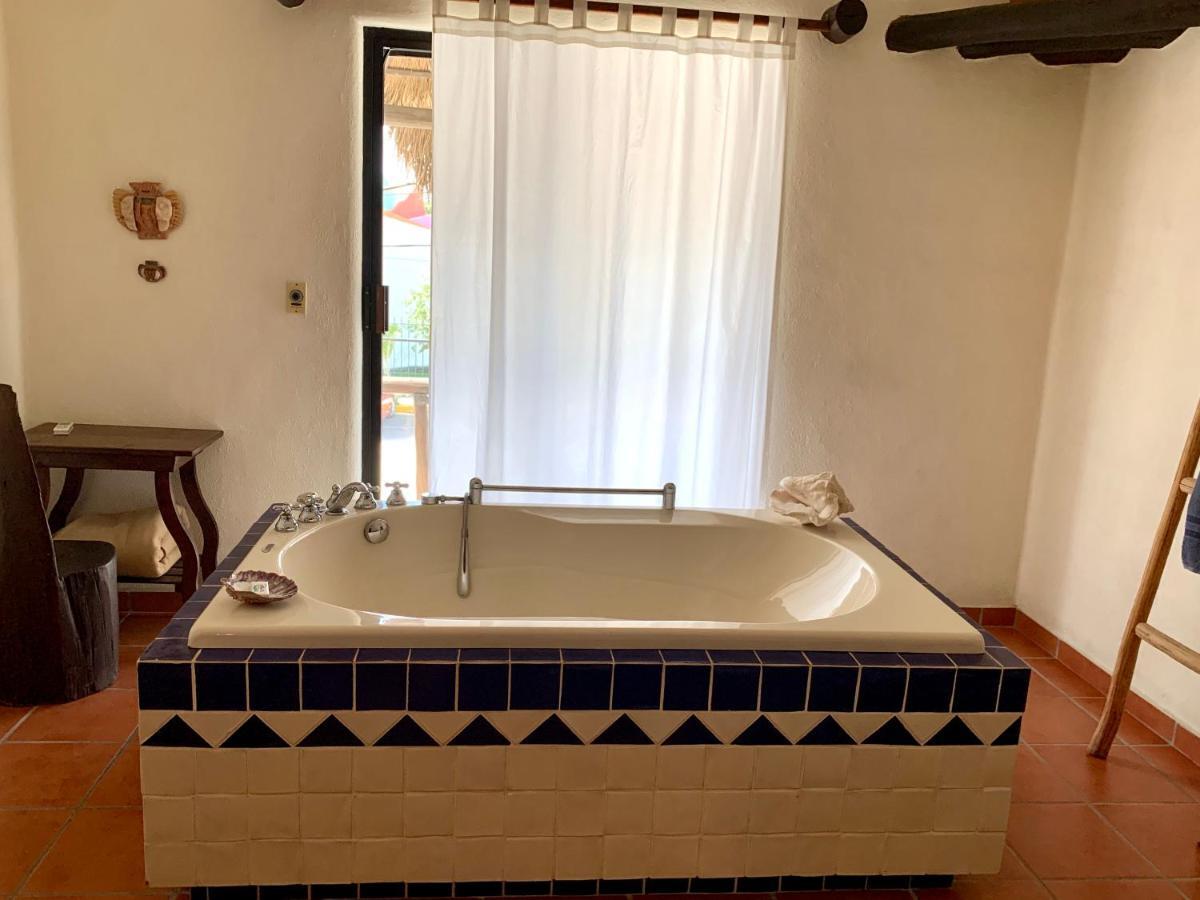 Hotel Lo Nuestro Petit Tulum
