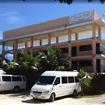 Andrea's 3*