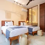 Apartahotel Watal 4*