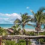 Playa Esperanza 4*