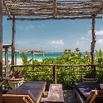 Hotel Playa Esperanza