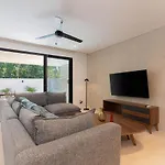 At Treetops Apartamento *