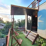 Primitive Selfcheck-in Adults Only 2*