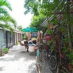 Primitive Selfcheck-in Adults Only 2*