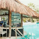 Amazing Luxury Penthouse With Sunset,Sunrise View, Private Jacuzzi And Rooftop Pool