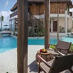 Nerea Hotel