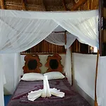 & Gardens Hotel 3*