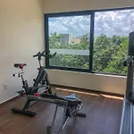 Exclusive Building Infinity Pool And Gym Restaurants And Bar District Nearby