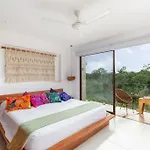 Zaazil, Jungle View & Great Pool 100mb Fiber Wifi! Apartamento Tulum