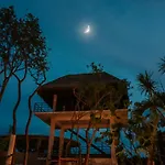 Adora Distinctive Residences Apartahotel