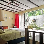 Primitive Selfcheck-in Adults Only Pensión Tulum