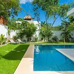 Luxury Private 3Bed Villa, Garden, Pool,Security
