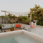 Villa Ujo 100 Mb Wifi 2 Private Pools *