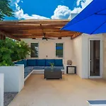 Luxury Private 3Bed Villa, Garden, Pool,Security