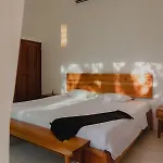 Ujo 100 Mb Wifi 2 Private Pools *