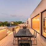 403 Stunning Rooftop For Couples W/private Pool Apartamento