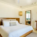 403 Stunning Rooftop For Couples W/private Pool *