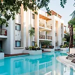 Apartamento Stylish 2b With Direct Pool Access In Aldea Zama